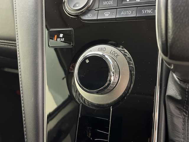 三菱 デリカＤ：５ アーバンギア G パワーパッケージ 鹿児島県 2020(令2)年 5.3万km ウォームホワイトパール 純正10インチナビ/（CD/DVD/BT/SD/USB)/マルチアラウンドモニター/フリップダウンモニター/フルセグテレビ/両側パワースライドドア/電動リアゲート/電動サイドステップ/ドライブレコーダー/ETC/革巻きステアリング/ステアリングスイッチ/プッシュスタート/スマートキー/スペアキー/LEDヘッドライト/LEDフォグランプ/純正18インチアルミホイール/純正フロアマット/純正ドアバイザー/横滑り防止装置