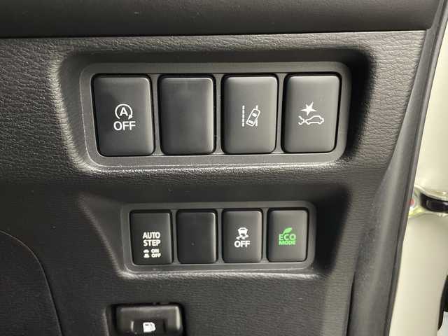 三菱 デリカＤ：５ アーバンギア G パワーパッケージ 鹿児島県 2020(令2)年 5.3万km ウォームホワイトパール 純正10インチナビ/（CD/DVD/BT/SD/USB)/マルチアラウンドモニター/フリップダウンモニター/フルセグテレビ/両側パワースライドドア/電動リアゲート/電動サイドステップ/ドライブレコーダー/ETC/革巻きステアリング/ステアリングスイッチ/プッシュスタート/スマートキー/スペアキー/LEDヘッドライト/LEDフォグランプ/純正18インチアルミホイール/純正フロアマット/純正ドアバイザー/横滑り防止装置