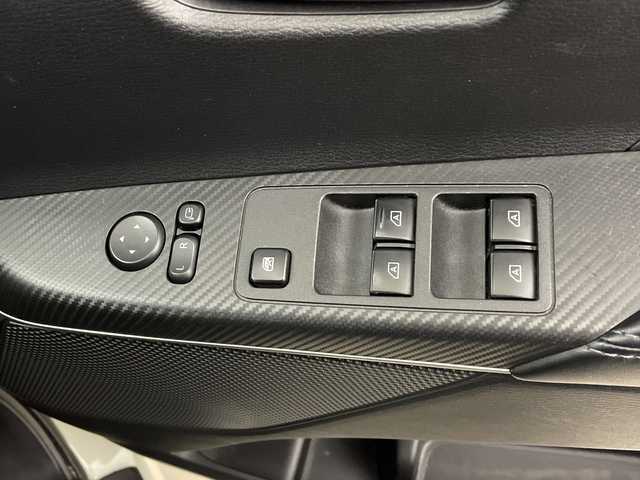 三菱 デリカＤ：５ アーバンギア G パワーパッケージ 鹿児島県 2020(令2)年 5.3万km ウォームホワイトパール 純正10インチナビ/（CD/DVD/BT/SD/USB)/マルチアラウンドモニター/フリップダウンモニター/フルセグテレビ/両側パワースライドドア/電動リアゲート/電動サイドステップ/ドライブレコーダー/ETC/革巻きステアリング/ステアリングスイッチ/プッシュスタート/スマートキー/スペアキー/LEDヘッドライト/LEDフォグランプ/純正18インチアルミホイール/純正フロアマット/純正ドアバイザー/横滑り防止装置