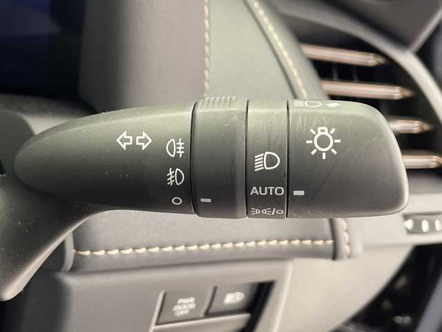 トヨタ ヴェルファイア ハイブリット Z プレミア 千葉県 2024(令6)年 1.4万km ブラック 衝突軽減ブレーキ/レーダークルーズコントロール/オートマチックハイビーム/純正ディスプレイオーディオ/（フルセグ/Bluetooth/USB/FM/AM/Miracast）/全方位カメラ/ドライブレコーダー/デジタルインナーミラー/ワイヤレス充電/パドルシフト/レザーシート/電動サンシェード/電動シート（全席）/シートヒーター（全席）/エアシート/LEDヘッドライト/電動格納ミラー