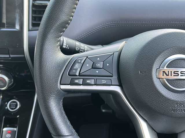 日産 セレナ ハイウェイスター V 広島県 2022(令4)年 6.6万km ブリリアントホワイトパール 禁煙/エマージェンシーブレーキ/車線逸脱警報/ハイビームアシスト/道路標識認識/BSW/プロパイロット/アルパインナビ（7DNXF）/・フルセグ/CD/DVD/SD/REC/Bluetooth/バックカメラ/革巻ステアリング/ステアリングスイッチ/オートライト/スマートキー/プッシュスタート/スマートキー/電動パーキングブレーキ/オートホールド/LEDヘッドライト/フォグランプ/ドライブレコーダー/ETC/フロアマット/ドアバイザー/アイドリングストップ/オートデュアルエアコン、リヤヒーターダクト  /純正１６インチアルミホイール