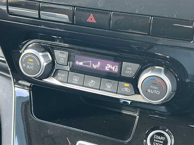 日産 セレナ ハイウェイスター V 広島県 2022(令4)年 6.6万km ブリリアントホワイトパール 禁煙/エマージェンシーブレーキ/車線逸脱警報/ハイビームアシスト/道路標識認識/BSW/プロパイロット/アルパインナビ（7DNXF）/・フルセグ/CD/DVD/SD/REC/Bluetooth/バックカメラ/革巻ステアリング/ステアリングスイッチ/オートライト/スマートキー/プッシュスタート/スマートキー/電動パーキングブレーキ/オートホールド/LEDヘッドライト/フォグランプ/ドライブレコーダー/ETC/フロアマット/ドアバイザー/アイドリングストップ/オートデュアルエアコン、リヤヒーターダクト  /純正１６インチアルミホイール