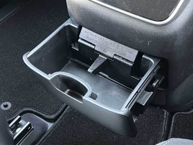 日産 セレナ ハイウェイスター V 広島県 2022(令4)年 6.6万km ブリリアントホワイトパール 禁煙/エマージェンシーブレーキ/車線逸脱警報/ハイビームアシスト/道路標識認識/BSW/プロパイロット/アルパインナビ（7DNXF）/・フルセグ/CD/DVD/SD/REC/Bluetooth/バックカメラ/革巻ステアリング/ステアリングスイッチ/オートライト/スマートキー/プッシュスタート/スマートキー/電動パーキングブレーキ/オートホールド/LEDヘッドライト/フォグランプ/ドライブレコーダー/ETC/フロアマット/ドアバイザー/アイドリングストップ/オートデュアルエアコン、リヤヒーターダクト  /純正１６インチアルミホイール