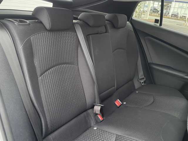 トヨタ プリウス A 熊本県 2016(平28)年 14.2万km シルバーM (株)IDOMが運営する【じしゃロン熊本店】の自社ローン対象車両になります。こちらは現金ご利用時の価格です。自社ローンご希望の方は別途その旨お申付け下さい。/純正ナビ（フルセグテレビ/DVD/CD/Bluetooth）/バックカメラ/ビルトインETC/ヘッドアップディスプレイ/BSM/コーナーセンサー/クルーズコントロール/LEDヘッドライト/オートマチックハイハイビーム/パーキングアシスト/スマートキー