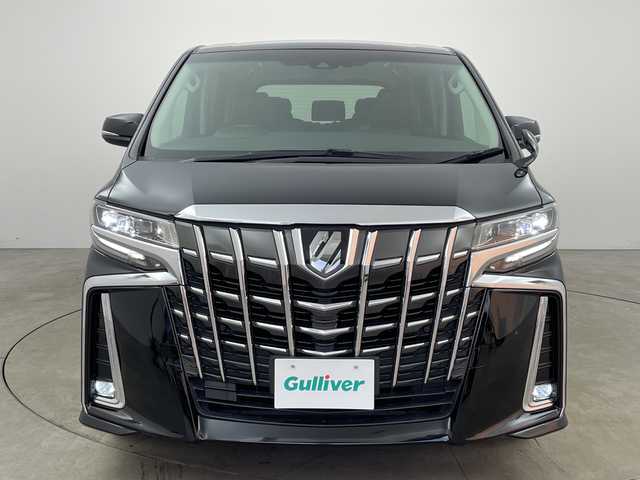 トヨタ アルファード S Cパッケージ 兵庫県 2020(令2)年 4.9万km ブラック ・ワンオーナー車/・純正ナビ&CD&DVD&TV&USB&BT/・Apple Car Play・AndroidAuto/・ビルトインETC/・デジタルインナーミラー/・バックカメラ/・3眼LEDライト/・LEDフォグランプ/・革シート/・パワーシート/・シートヒーター/・エアシート/・オットマン/・ウォークスルー/・ステアリングヒーター/・パワーバックドア/・両側パワースライドドア/・トヨタセーフティセンス/・プリクラッシュセーフティ/・レーントレーシングアシスト/・レーダークルーズコントロール/・ロードサインアシスト/・アダプティブハイビームシステム/・先行車発進告知機能/・インテリジェントクリアランスソナー/・nanoe/・純正フロアマット/・純正18インチアルミホイール