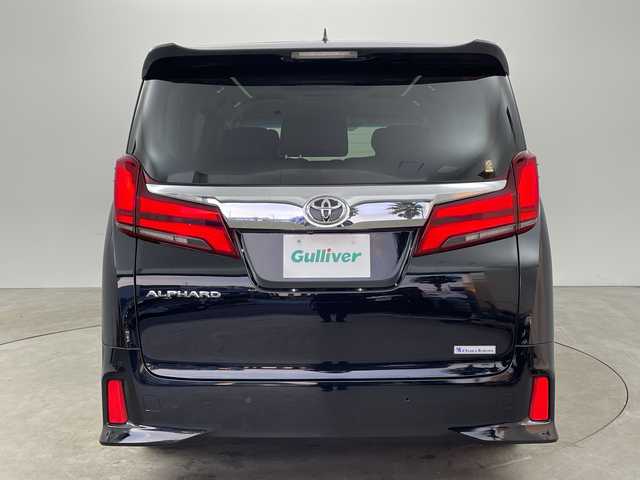 トヨタ アルファード S Cパッケージ 兵庫県 2020(令2)年 4.9万km ブラック ・ワンオーナー車/・純正ナビ&CD&DVD&TV&USB&BT/・Apple Car Play・AndroidAuto/・ビルトインETC/・デジタルインナーミラー/・バックカメラ/・3眼LEDライト/・LEDフォグランプ/・革シート/・パワーシート/・シートヒーター/・エアシート/・オットマン/・ウォークスルー/・ステアリングヒーター/・パワーバックドア/・両側パワースライドドア/・トヨタセーフティセンス/・プリクラッシュセーフティ/・レーントレーシングアシスト/・レーダークルーズコントロール/・ロードサインアシスト/・アダプティブハイビームシステム/・先行車発進告知機能/・インテリジェントクリアランスソナー/・nanoe/・純正フロアマット/・純正18インチアルミホイール