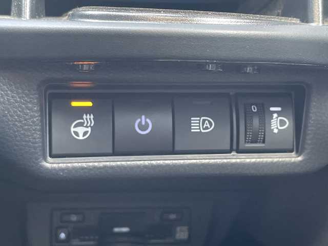 トヨタ プリウス Z 神奈川県 2023(令5)年 1.2万km プラチナホワイトパールマイカ パノラマルーフ/モデリスタフルエアロ/全方位カメラ/純正１２インチナビ/フルセグ/Bluetooth/デジタルインナーミラー/ETC2.0/追従式クルーズコントロール/純正ドライブレコーダー/パワーシート/前席シートヒーター/パーキングアシスト/ステアリングヒーター/レーンキープアシスト/衝突被害軽減システム/盗難防止装置/オートマチックハイビーム/オートライト/スペアキー