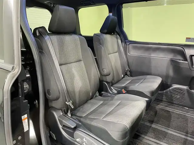 トヨタ ヴォクシー ZS 煌Ⅱ 愛知県 2019(令1)年 7.8万km ブラック 純正10incSDナビ/CD/DVD/BT/フルセグTV/バックカメラ/純正ETC2.0/トヨタセーフティーセンス/衝突軽減ブレーキ/車線逸脱警報/クリアランスソナー/先行車お知らせ機能/クルーズコントロール/両側パワースライドドア/LEDヘッドライト/オートライト/オートハイビーム/スマートキー/プッシュスタート