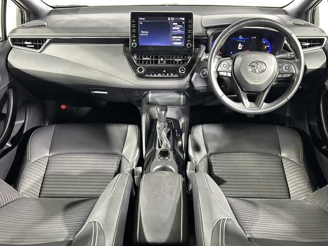 トヨタ カローラツーリング ダブルバイビー 神奈川県 2020(令2)年 2.3万km ブラックマイカ 純正8型ディスプレイオーディオ/AM FM フルセグTV Bluetooth/トヨタセーフティ/レーダークルーズコントロール/レーントレーシングアシスト/プリクラッシュセーフティ/パーキングサポートブレーキ/ロードサインアシスト/バックカメラ/前後ドライブレコーダー/ビルトインETC/ハーフレザーシート/ステアリングリモコン/電子パーキング/オートブレーキホールド/オートマチックハイビーム/LEDヘッドライト/スマートキー/スペアキー
