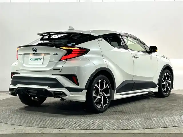 トヨタ Ｃ－ＨＲ G 大阪府 2019(令1)年 2.2万km ホワイトパールクリスタルシャイン モデリスタエアロ 純正ナビ(フルセグ/Bluetooth) 衝突軽減 360カメラ ETC レーダークルコン クリアランスソナー BSM トヨタセーフティセンス クリアランスソナー ドラレコ USB