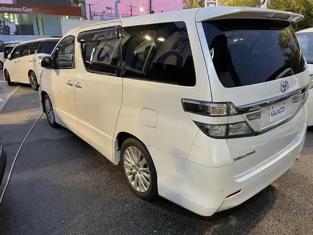 トヨタ ヴェルファイア 2．4Z 兵庫県 2012(平24)年 10.2万km ホワイトパールクリスタルシャイン (株)IDOMが運営する【じしゃロン西宮店】の自社ローン専用車両になります。こちらは現金またはオートローンご利用時の価格です。自社ローンご希望の方は別途その旨お申付け下さい/＊ETC/＊バックカメラ/＊ワンセグ/＊パワステ/＊パワーウィンドウ/＊両側パワスラ/＊横滑り防止装置/＊オートライト/＊コーナーセンサーあり