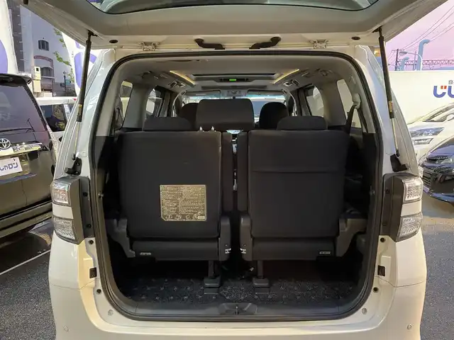トヨタ ヴェルファイア 2．4Z 兵庫県 2012(平24)年 10.2万km ホワイトパールクリスタルシャイン (株)IDOMが運営する【じしゃロン西宮店】の自社ローン専用車両になります。こちらは現金またはオートローンご利用時の価格です。自社ローンご希望の方は別途その旨お申付け下さい/＊ETC/＊バックカメラ/＊ワンセグ/＊パワステ/＊パワーウィンドウ/＊両側パワスラ/＊横滑り防止装置/＊オートライト/＊コーナーセンサーあり