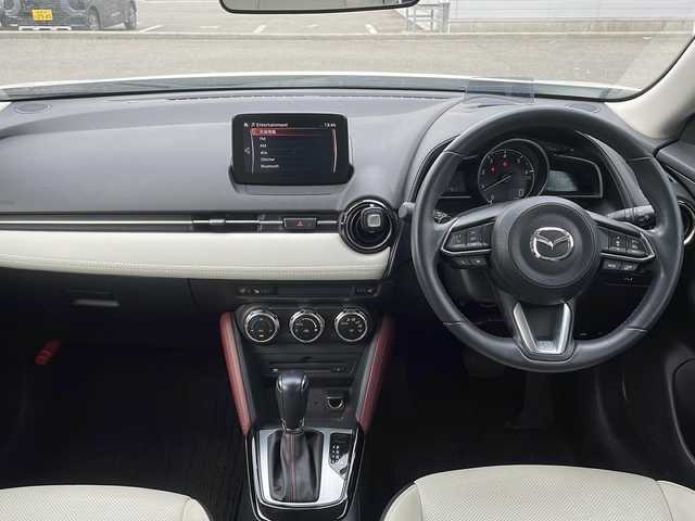 マツダ ＣＸ－３ XD Lパッケージ 秋田県 2018(平30)年 1.8万km スノーフレイクホワイトパールマイカ 登録時走行距離17791km/４WD/純正HDDナビ/CD/DVD/Bluetooth/バックカメラ/フルセグTV/ETC/前方ドライブレコーダー/横滑り防止装置/レーンキープアシスト/盗難防止装置/衝突被害軽減システム/車線逸脱警報/ステアリングヒーター/運助シートヒーター/運転席パワーシート/格納ウィンカーミラー/社外AW/LEDヘッドライト/フォグランプ/スマートキー/スペアキー