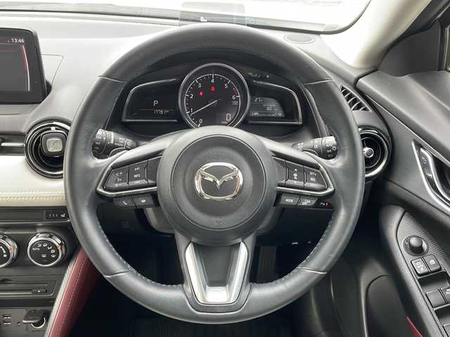マツダ ＣＸ－３ XD Lパッケージ 秋田県 2018(平30)年 1.8万km スノーフレイクホワイトパールマイカ 登録時走行距離17791km/４WD/純正HDDナビ/CD/DVD/Bluetooth/バックカメラ/フルセグTV/ETC/前方ドライブレコーダー/横滑り防止装置/レーンキープアシスト/盗難防止装置/衝突被害軽減システム/車線逸脱警報/ステアリングヒーター/運助シートヒーター/運転席パワーシート/格納ウィンカーミラー/社外AW/LEDヘッドライト/フォグランプ/スマートキー/スペアキー
