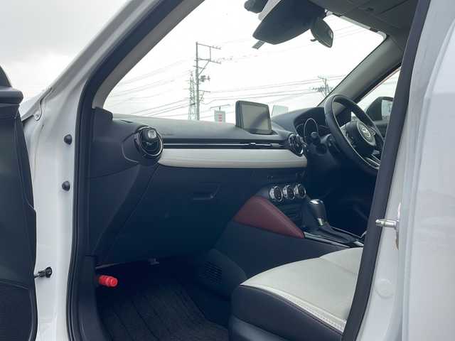 マツダ ＣＸ－３ XD Lパッケージ 秋田県 2018(平30)年 1.8万km スノーフレイクホワイトパールマイカ 登録時走行距離17791km/４WD/純正HDDナビ/CD/DVD/Bluetooth/バックカメラ/フルセグTV/ETC/前方ドライブレコーダー/横滑り防止装置/レーンキープアシスト/盗難防止装置/衝突被害軽減システム/車線逸脱警報/ステアリングヒーター/運助シートヒーター/運転席パワーシート/格納ウィンカーミラー/社外AW/LEDヘッドライト/フォグランプ/スマートキー/スペアキー