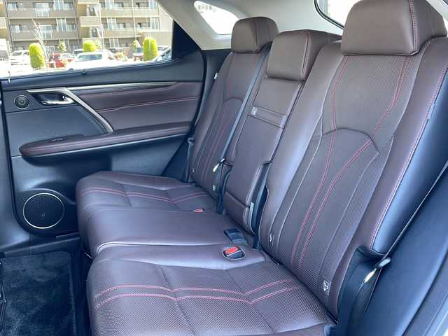 レクサス ＲＸ 450h バージョンL 長野県 2016(平28)年 1.6万km ソニッククォーツ 4WD/レクサス純正ナビ/FM・AM・DVD・CD・フルセグTV/Bluetooth Audio/バックカメラ・全方位カメラ/ヘッドアップディスプレイ(HUD)/レーダークルーズコントロール/純正20インチアルミホイール/スタッドレスタイヤ積み込み/オートマチックハイビーム/前後コーナーセンサー/D/N席パワーシート/前席ベンチレーション/ステアリングヒーター/衝突軽減ブレーキ/全席シートヒーター/LEDヘッドライト/パワーバックドア/プッシュスタート/スマートキー/AC100V/オートライト/スペア1本/ETC2.0
