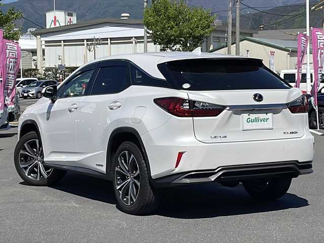 レクサス ＲＸ 450h バージョンL 長野県 2016(平28)年 1.6万km ソニッククォーツ 4WD/レクサス純正ナビ/FM・AM・DVD・CD・フルセグTV/Bluetooth Audio/バックカメラ・全方位カメラ/ヘッドアップディスプレイ(HUD)/レーダークルーズコントロール/純正20インチアルミホイール/スタッドレスタイヤ積み込み/オートマチックハイビーム/前後コーナーセンサー/D/N席パワーシート/前席ベンチレーション/ステアリングヒーター/衝突軽減ブレーキ/全席シートヒーター/LEDヘッドライト/パワーバックドア/プッシュスタート/スマートキー/AC100V/オートライト/スペア1本/ETC2.0