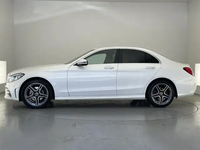 メルセデス・ベンツ Ｃ２００ ローレウスED スポーツプラスPKG 愛知県 2021(令3)年 4.2万km ダイヤモンドホワイト 純正12.3型ディスプレイナビ　フルセグＴＶ　全方位カメラ　Ｂｕｒｍｅｓｔｅｒサウンド　黒革メモリシート　シートヒーター　シートベンチレーション　衝突軽減　追従クルコン　ＨＵＤ　ＢＳＭ　コーナーセンサー　ＬＥＤライト　799ダイヤモンドホワイトOPカラー　レザーエクスクルーシブパッケージ　レーダーセーフティパッケージ　純正ドラレコ　ワイヤレス充電　禁煙