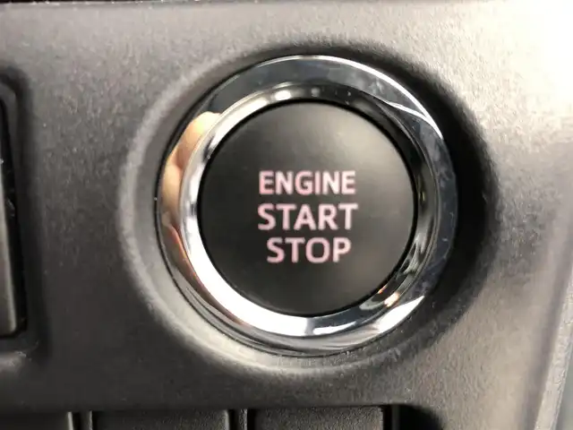 トヨタ エスクァイア Gi 愛知県 2021(令3)年 2.2万km ホワイトパールクリスタルシャイン トヨタセーフティ―センス/ワンオーナー/レザーシート/ウッドコンビハンドル/ステアリングリモコン/クルーズコントロール/シートヒーター/フローティングナビ/フルセグTV/Bluetooth/ビルトインETC/CD/DVD/フリップダウンモニター/両側パワースライドドア/前後ドライブレコーダー/純正AW/USBポート/HDMI