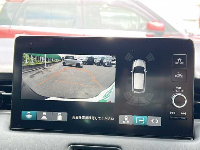 ホンダ ヴェゼル ハイブリッド e:HEV Z 茨城県 2022(令4)年 1.8万km クリスタルブラックパール Honda CONNECTディスプレイ/Bluetooth/フルセグTV/バックカメラ/ホンダセンシング/・衝突軽減ブレーキ/・アダプティブクルーズコントロール/・ブラインドスポットインフォメーション/・車線維持支援システム/・誤発進抑制機能/・標識認識機能/・後退出庫サポート/・オートマチックハイビーム/置くだけ充電/ビルトインETC2.0/ハンズフリーパワーバックドア/ハーフレザーシート/前席シートヒーター/ステアリングヒーター/ワイパーデアイサー/純正18インチAW/オートライト/LEDヘッドライト