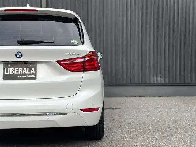 ＢＭＷ ２１８ｄ グランツアラー ラグジュアリー 香川県 2018(平30)年 4.6万km ミネラルホワイト インテリジェントセーフティー/衝突軽減/黒革/純正ナビ、Bluetoothオーディオ、TEL/バックカメラ/前席パワーシート/前席シートヒーター/電動Rゲート/純正17インチアルミ/スマートキー/クルコン/前後コーナーセンサー/LEDヘッドライト/前ドラレコ/7人乗り/ETC