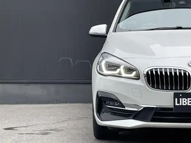 ＢＭＷ ２１８ｄ グランツアラー ラグジュアリー 香川県 2018(平30)年 4.6万km ミネラルホワイト インテリジェントセーフティー/衝突軽減/黒革/純正ナビ、Bluetoothオーディオ、TEL/バックカメラ/前席パワーシート/前席シートヒーター/電動Rゲート/純正17インチアルミ/スマートキー/クルコン/前後コーナーセンサー/LEDヘッドライト/前ドラレコ/7人乗り/ETC