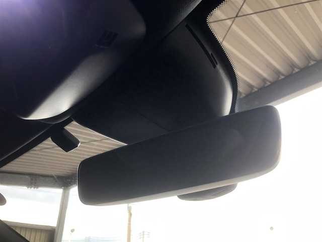 プジョー ３０８ GT ブルーHDi 福岡県 2022(令4)年 1.2万km ＤグリーンＭ コネクトアドバンスド/　10インチタッチスクリーン/コネクトナビ/i-toggle/360°ビジョン（フロントカメラ/サイドカメラ）/レーンポジションアシスト/アクティブセーフティブレーキ/トラフィックサインインフォメーション/アクティブクルーズコントロール/ブラインドスポットモニターロングレンジ/マトリクスLEDヘッドライト/GTロゴ付きディンプル革巻きステアリング/ステアリングヒーター/ハーフレザーシート/プッシュスタート/D席パワーシート/前席シートヒーター/純正18インチアルミホイール/純正フロアマット/ETC/保証書/取扱説明書