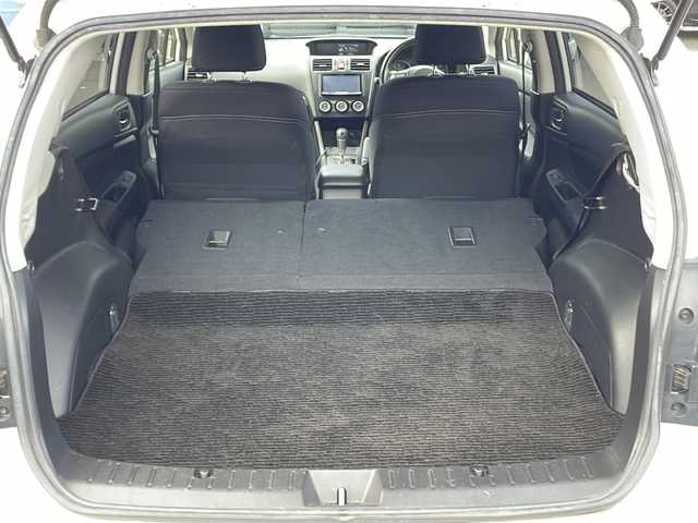 スバル インプレッサ スポーツ 2．0i 山梨県 2013(平25)年 5.7万km サテンホワイトパール 純正SDナビ/FM・AM・Bluetooth・フルセグTV/ETC/クルーズコントロール（追従走行なし）/ドライブレコーダー/パドルシフト/アイドリングストップ/純正アルミホイール/フォグランプ/ドアバイザー/ウインカーミラー/純正フロアマット