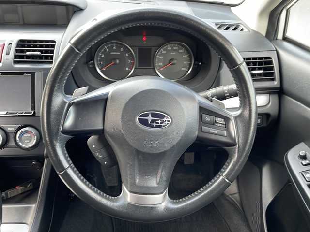スバル インプレッサ スポーツ 2．0i 山梨県 2013(平25)年 5.7万km サテンホワイトパール 純正SDナビ/FM・AM・Bluetooth・フルセグTV/ETC/クルーズコントロール（追従走行なし）/ドライブレコーダー/パドルシフト/アイドリングストップ/純正アルミホイール/フォグランプ/ドアバイザー/ウインカーミラー/純正フロアマット