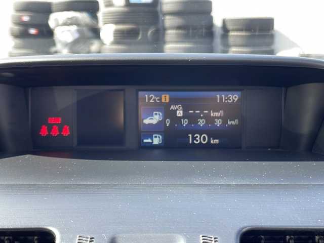 スバル インプレッサ スポーツ 2．0i 山梨県 2013(平25)年 5.7万km サテンホワイトパール 純正SDナビ/FM・AM・Bluetooth・フルセグTV/ETC/クルーズコントロール（追従走行なし）/ドライブレコーダー/パドルシフト/アイドリングストップ/純正アルミホイール/フォグランプ/ドアバイザー/ウインカーミラー/純正フロアマット