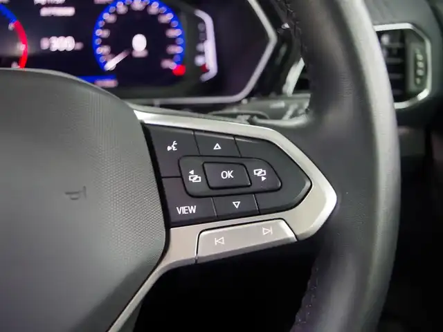 フォルクスワーゲン ＶＷ Ｔ－クロス TSI スタイル 兵庫県 2021(令3)年 1.5万km ピュアホワイト デザインパッケージ/純正18インチAW/ブラックドアミラー/ツートンシート/セーフティパッケージ/ACC/LKA/BSA/テクノロジーパッケージ/デジタルメータークラスター/ワイヤレスチャージ/バックカメラ/ETC/アンビエントライト/LEDヘッドライト/前後ドライブレコーダー/プッシュスタート/スマートキー