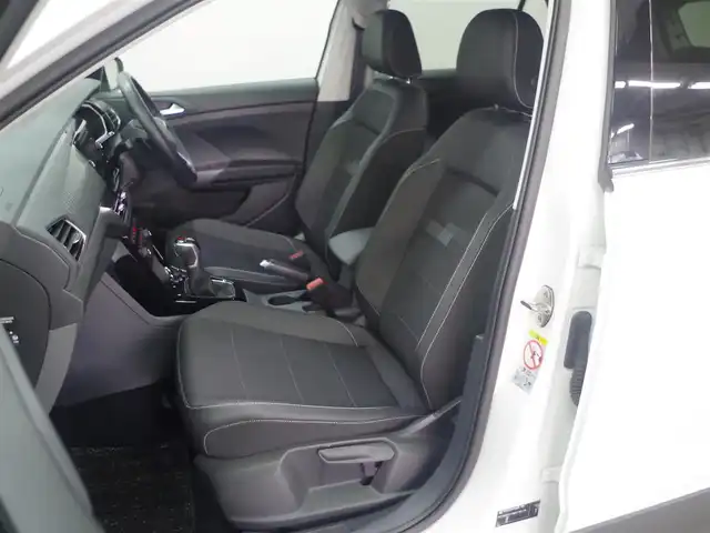 フォルクスワーゲン ＶＷ Ｔ－クロス TSI スタイル 兵庫県 2021(令3)年 1.5万km ピュアホワイト デザインパッケージ/純正18インチAW/ブラックドアミラー/ツートンシート/セーフティパッケージ/ACC/LKA/BSA/テクノロジーパッケージ/デジタルメータークラスター/ワイヤレスチャージ/バックカメラ/ETC/アンビエントライト/LEDヘッドライト/前後ドライブレコーダー/プッシュスタート/スマートキー