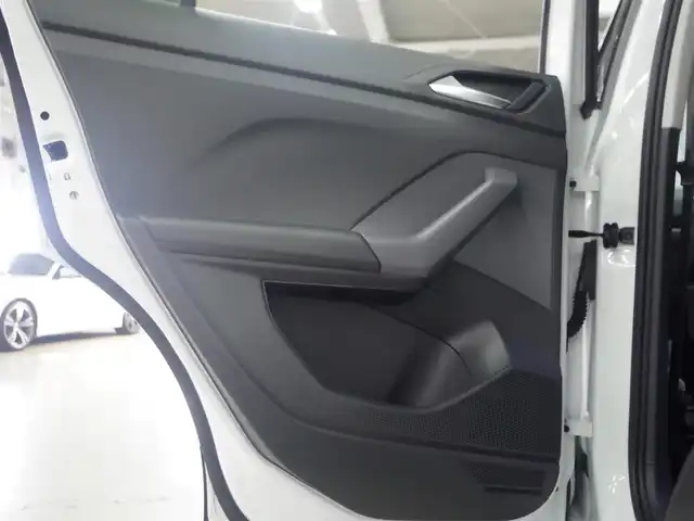 フォルクスワーゲン ＶＷ Ｔ－クロス TSI スタイル 兵庫県 2021(令3)年 1.5万km ピュアホワイト デザインパッケージ/純正18インチAW/ブラックドアミラー/ツートンシート/セーフティパッケージ/ACC/LKA/BSA/テクノロジーパッケージ/デジタルメータークラスター/ワイヤレスチャージ/バックカメラ/ETC/アンビエントライト/LEDヘッドライト/前後ドライブレコーダー/プッシュスタート/スマートキー