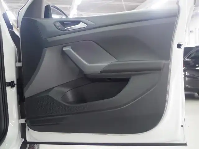 フォルクスワーゲン ＶＷ Ｔ－クロス TSI スタイル 兵庫県 2021(令3)年 1.5万km ピュアホワイト デザインパッケージ/純正18インチAW/ブラックドアミラー/ツートンシート/セーフティパッケージ/ACC/LKA/BSA/テクノロジーパッケージ/デジタルメータークラスター/ワイヤレスチャージ/バックカメラ/ETC/アンビエントライト/LEDヘッドライト/前後ドライブレコーダー/プッシュスタート/スマートキー