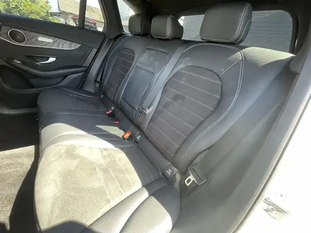 メルセデス・ベンツ ＧＬＣ２２０ d 4マチック AMGライン 栃木県 2020(令2)年 3.6万km ポーラホワイト ワンオーナー /レーダーセーフティ/パノラミックスライディングルーフ/アンビエントライト /ナビ/フルセグ/全方位カメラ/ETC/キーレスゴー/ハーフレザー /パワーシート /全席シートヒーター /ACC/レーンキープアシスト/ブラインドスポット /LEDヘッドライト/オートライト/パークトロニック /ドアバイザー/エアサスペンション/ドライブレコーダー