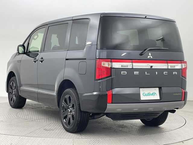 三菱 デリカＤ：５ シャモニー 新潟県 2025(令7)年 0.1千km グラファイトグレーメタリック/ブラックマイカ 4WD/e-Assist/登録済未使用車/マルチアラウンドモニター/両側パワースライドドア/パワーバックドア/レーダークルーズコントロール/LEDオートライト/ハーフレザーシート/シートヒーター/純正18インチアルミホイール/パドルシフト/ブラインドスポットウォーニング/ステアリングヒーター/スマートキー