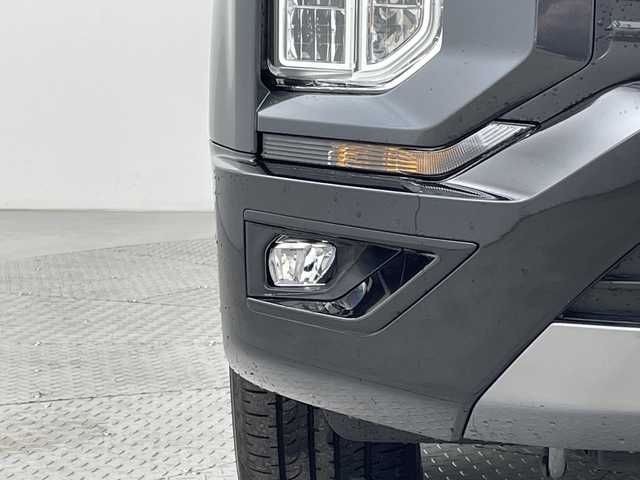 三菱 デリカＤ：５ シャモニー 新潟県 2025(令7)年 0.1千km グラファイトグレーメタリック/ブラックマイカ 4WD/e-Assist/登録済未使用車/マルチアラウンドモニター/両側パワースライドドア/パワーバックドア/レーダークルーズコントロール/LEDオートライト/ハーフレザーシート/シートヒーター/純正18インチアルミホイール/パドルシフト/ブラインドスポットウォーニング/ステアリングヒーター/スマートキー