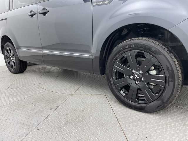 三菱 デリカＤ：５ シャモニー 新潟県 2025(令7)年 0.1千km グラファイトグレーメタリック/ブラックマイカ 4WD/e-Assist/登録済未使用車/マルチアラウンドモニター/両側パワースライドドア/パワーバックドア/レーダークルーズコントロール/LEDオートライト/ハーフレザーシート/シートヒーター/純正18インチアルミホイール/パドルシフト/ブラインドスポットウォーニング/ステアリングヒーター/スマートキー