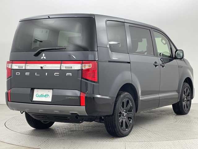 三菱 デリカＤ：５ シャモニー 新潟県 2025(令7)年 0.1千km グラファイトグレーメタリック/ブラックマイカ 4WD/e-Assist/登録済未使用車/マルチアラウンドモニター/両側パワースライドドア/パワーバックドア/レーダークルーズコントロール/LEDオートライト/ハーフレザーシート/シートヒーター/純正18インチアルミホイール/パドルシフト/ブラインドスポットウォーニング/ステアリングヒーター/スマートキー