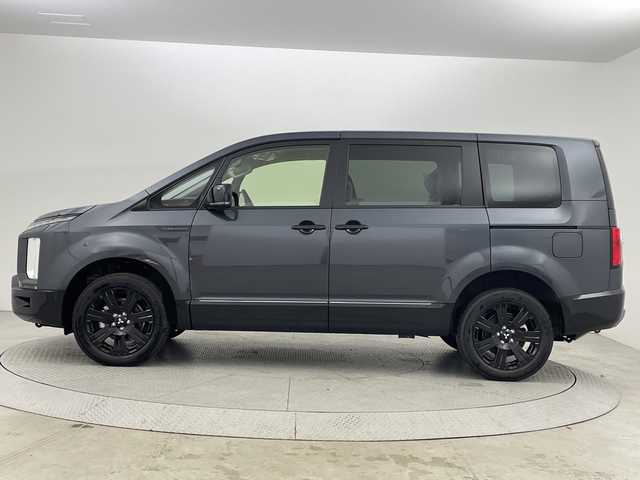 三菱 デリカＤ：５ シャモニー 新潟県 2025(令7)年 0.1千km グラファイトグレーメタリック/ブラックマイカ 4WD/e-Assist/登録済未使用車/マルチアラウンドモニター/両側パワースライドドア/パワーバックドア/レーダークルーズコントロール/LEDオートライト/ハーフレザーシート/シートヒーター/純正18インチアルミホイール/パドルシフト/ブラインドスポットウォーニング/ステアリングヒーター/スマートキー