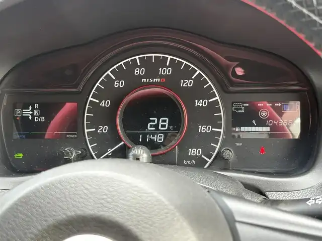 日産 ノート e－パワー ニスモ 埼玉県 2017(平29)年 10.5万km ダークメタルグレー (株)IDOMが運営する【じしゃロン鳩ヶ谷店】の自社ローン専用車両になりますこちらは現金またはオートローンご利用時の価格です。自社ローンご希望の方は別途その旨お申付け下さい/純正SDナビ/　(CD/DVD/Bluetooth接)/アラウンドビューモニター/フルセグテレビ/ＥＴＣ/ドライブレコーダー/プッシュスタート/エマージェンシーブレーキ/クリアランスソナー/レーンキープアシスト/オートライト/ＬＥＤヘッドライト