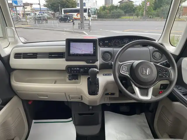 ホンダ Ｎ ＢＯＸ G L ホンダセンシング 愛媛県 2017(平29)年 4.4万km ルナシルバーM 社外SDナビ/【Bluetooth/ワンセグ/CD】/純正ドライブレコーダー/バックカメラ/追従クルーズコントロール/レーンキープアシスト/プッシュスタート/片側パワースライドドア/ETC/LEDヘッドライト/衝突被害軽減システム/レーンキープアシスト