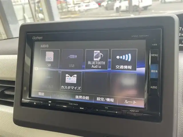 ホンダ Ｎ ＢＯＸ G L ホンダセンシング 愛媛県 2017(平29)年 4.4万km ルナシルバーM 社外SDナビ/【Bluetooth/ワンセグ/CD】/純正ドライブレコーダー/バックカメラ/追従クルーズコントロール/レーンキープアシスト/プッシュスタート/片側パワースライドドア/ETC/LEDヘッドライト/衝突被害軽減システム/レーンキープアシスト