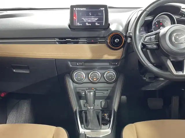 マツダ デミオ XDテーラードブラウン 神奈川県 2017(平29)年 5万km ソウルレッドプレミアムメタリック i-ACTIVSENSE/純正ナビ/・BT/フルセグTV/CD/DVD/AUX/USB/ETC/アイドリングストップ機能/シートヒーター(D/N)/革巻きステアリング/ステアリングスイッチ/Autoライト/パドルシフト/コーナーセンサー/シートリフター/ヘッドアップディスプレイ/LEDヘッドライト/電動格納ミラー/ウィンカーミラー/純正フロアマット/純正16インチアルミホイール