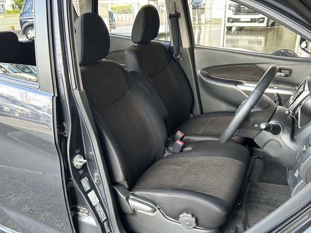 日産 デイズ ハイウェイスターG 静岡県 2015(平27)年 7.2万km プレミアムパープルP 純正ナビ/・（Bluetooth/CD/DVD/TV/AUX/ラジオ）/主要装備/・エマージェンシーブレーキー/・レーンキープアシスト/・横滑り防止装置/・アイドリングストップ/・全方位カメラ/・アラウンドビューモニター/・ステアリングリモコン/・ハーフレザーシート/・ベンチシート/・キセノンヘッドライト/・純正アルミホイール/・純正フロアマット/・ドライブレコーダー/・ETC/・インテリキー