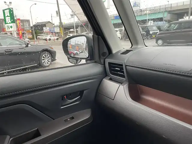 トヨタ ルーミー X S 石川県 2017(平29)年 8.3万km シルバー 4WD/純正メモリーナビ/純正CD/ワンセグTV/スマートキー/プッシュスタート/電動ミラー/レーダーブレーキ/オートライト/片側パワースライドドア/エアコン