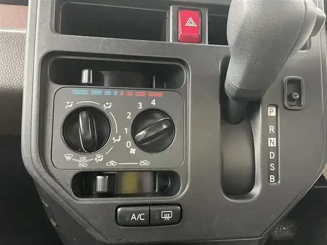 トヨタ ルーミー X S 石川県 2017(平29)年 8.3万km シルバー 4WD/純正メモリーナビ/純正CD/ワンセグTV/スマートキー/プッシュスタート/電動ミラー/レーダーブレーキ/オートライト/片側パワースライドドア/エアコン