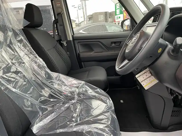 トヨタ ルーミー X S 石川県 2017(平29)年 8.3万km シルバー 4WD/純正メモリーナビ/純正CD/ワンセグTV/スマートキー/プッシュスタート/電動ミラー/レーダーブレーキ/オートライト/片側パワースライドドア/エアコン