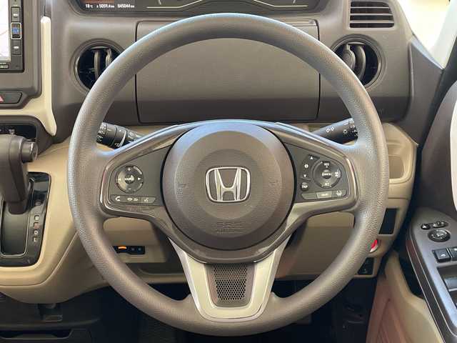 ホンダ Ｎ ＢＯＸ G L ホンダセンシング 埼玉県 2019(平31)年 4.5万km プラチナホワイトパール ホンダセンシング /純正メモリナビ/　　CD/DVD/BT/フルセグ /バックカメラ /片側パワースライドドア /レーダークルーズコントロール /LEDオートライト /ステアリングスイッチ /ETC /禁煙車