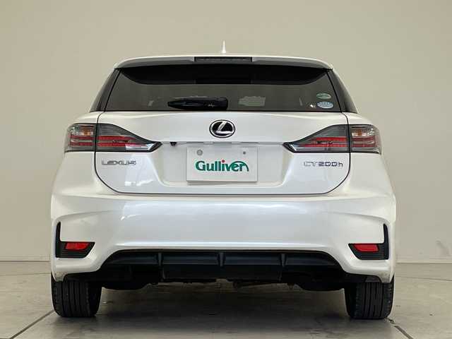 レクサス ＣＴ 200h バージョンC 愛知県 2015(平27)年 6.6万km ソニッククォーツ 純正ナビ/レーダークルーズコントロール/シートヒーター/バックカメラ/パワーシート/コーナーセンサー/パドルシフト/オートライト/ＥＴＣ/ステアリングスイッチ/スマートキー/プッシュスタート